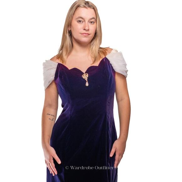 Vintage 80s Snow White Inspired Designer Dress - Picture 7 of 13